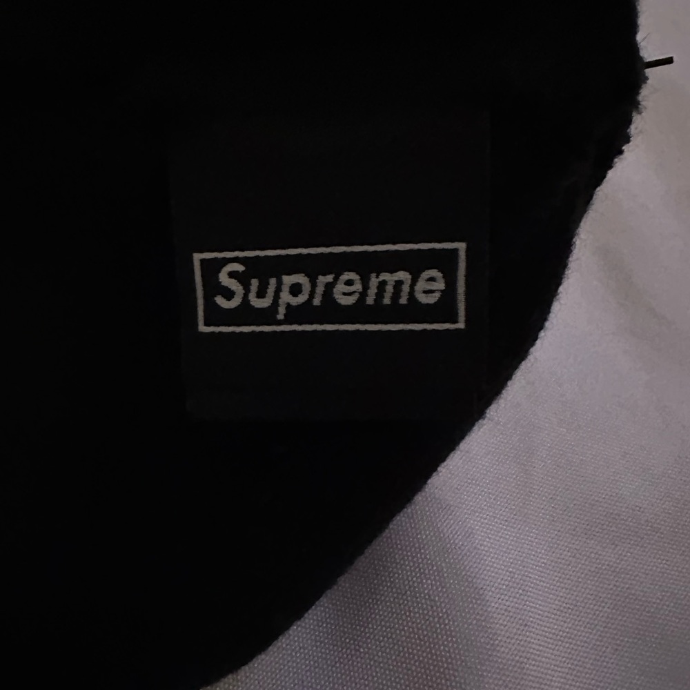 Supreme x New Era devils “S” beanie NWT - Picture 4 of 4